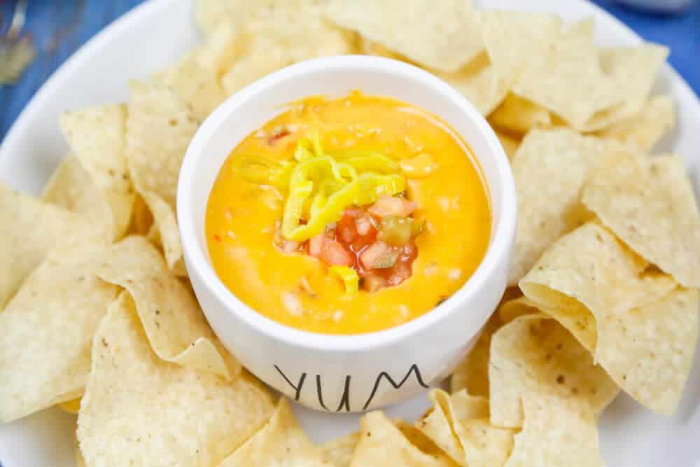 Queso, Cheese, Shredded Cheese, Nachos, Chips, Chips and dip, Sharp Cheddar Cheese