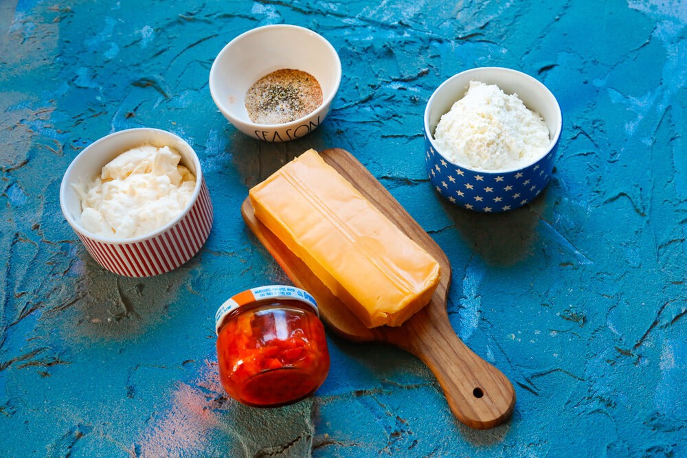Easy pimento cheese, pimento cheese, simple homemade pimento cheese, best pimento cheese recipe, homemade, appetizer, summer, the fourth of July, fourth of July, summer recipe, easy appetizer, caviar of the South