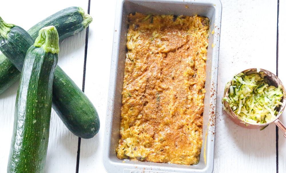 Easy Pumpkin Zucchini Bread, Zucchini Bread, Zucchini, Zucchini recipes, fall recipes, pumpkin, pumpkin recipes, Autumn recipes, dark chocolate, Pumpkin bread