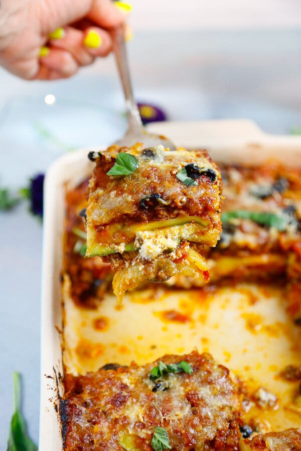 low carb zucchini lasagna, low carb meals, low carb recipes, lasagna, zucchini recipes, zucchini, easy recipes, easy dinners, thirtyminutemeals, Italian food