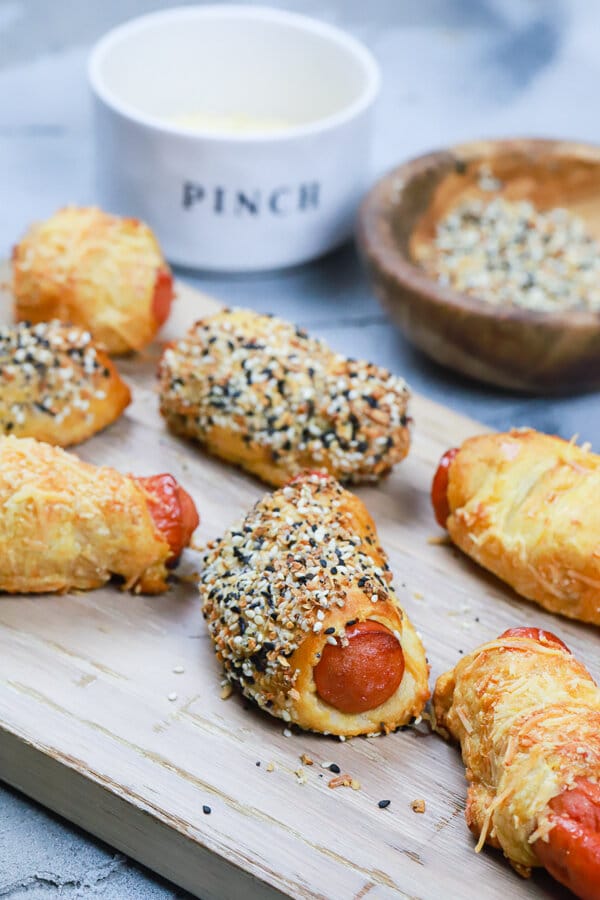 Homemade Everything Bagel Dogs, homemade, bagel dogs, everything bagel seasoning, pastry pups, pigs in a blanket, hotdogs, appetizer, summer appetizers, homemade bagel dogs, everything bagel dogs, mini bagel dogs, shredded parmesan cheese, nitrate-free hot dogs, mini everything bagel dogs
