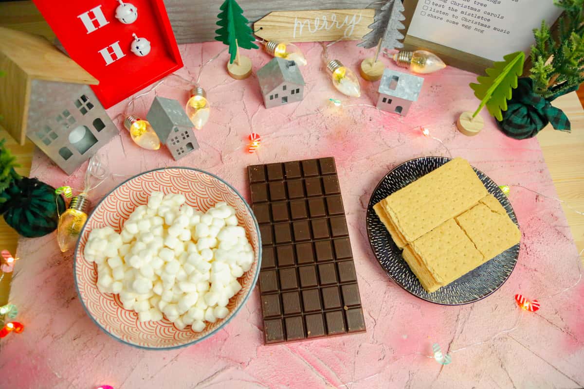 marshmallow, chocolate, graham crackers