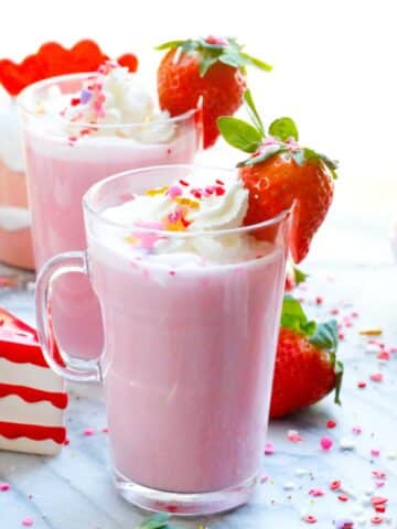 featured image for strawberry hot chocolate