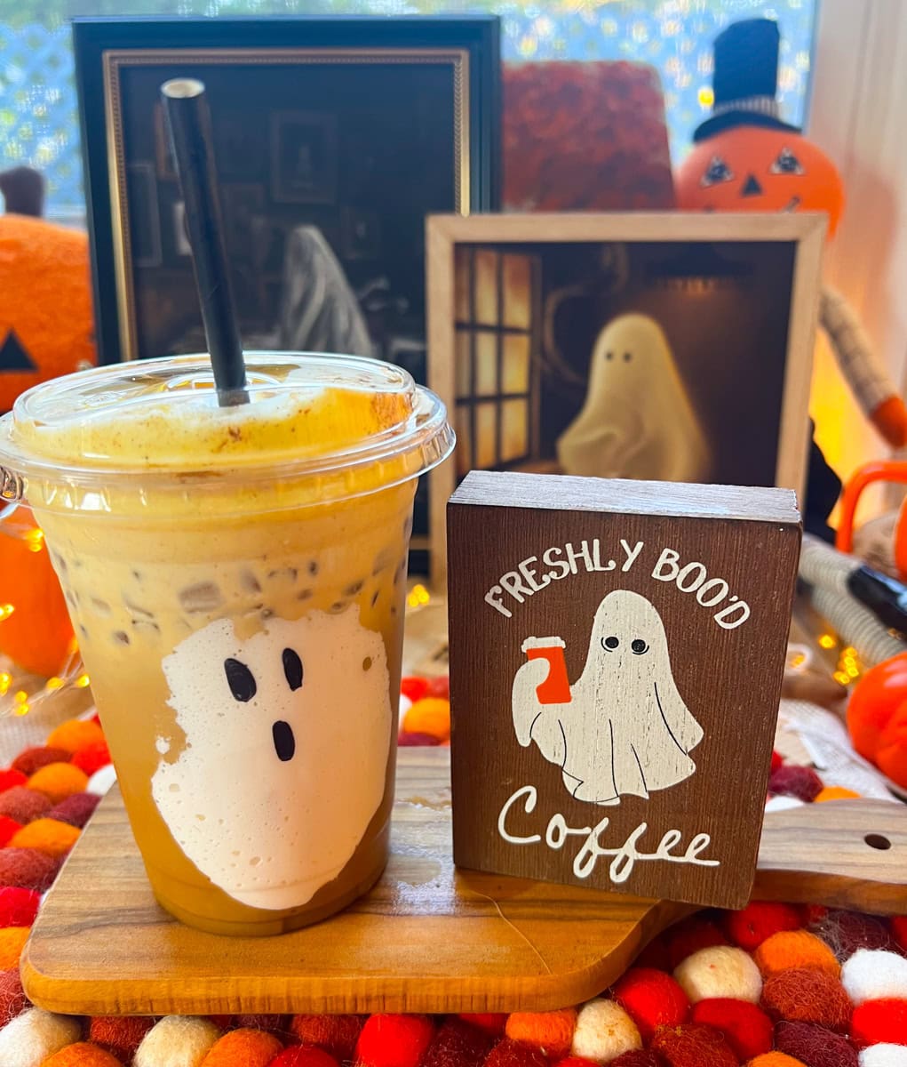 ghost iced coffee viral pumpkin spiced iced coffee with a sign that says freshly boo'd iced coffee hot pumpkin spice latte
pure maple syrup
hot coffee
psl recipe