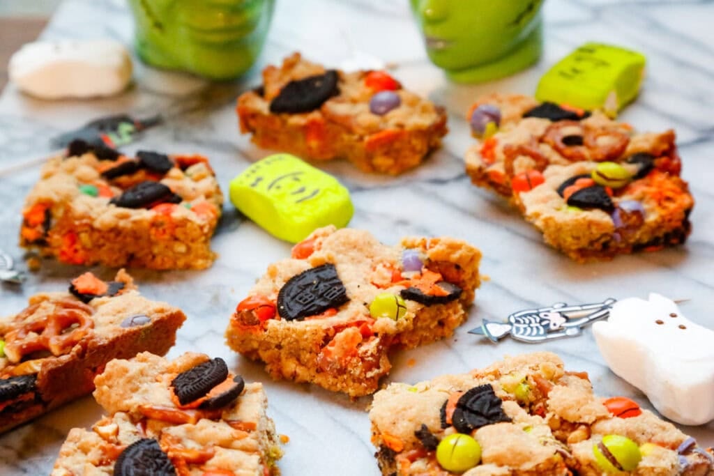 halloween magic cookie bars