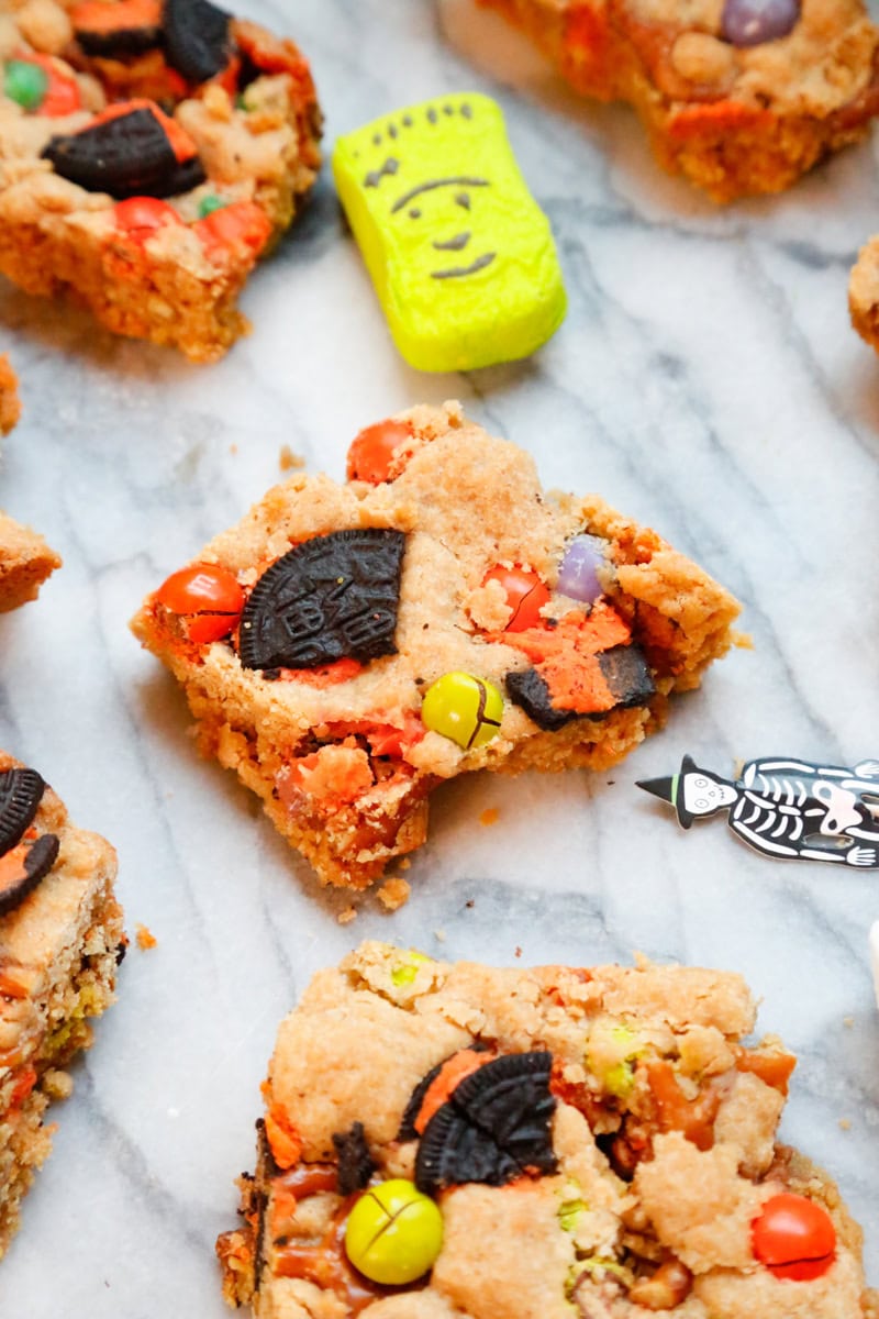 chocolate chip cookie
candy cookie bars