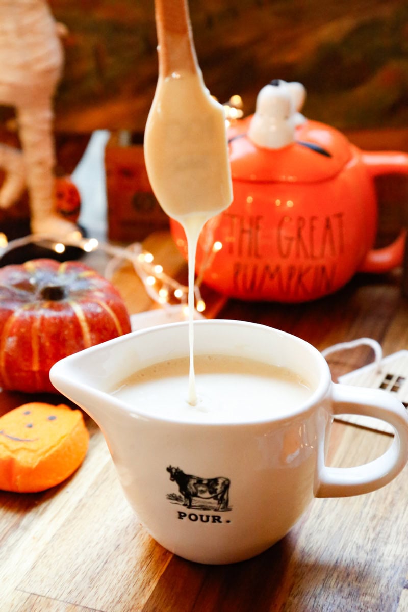 First make the maple sugar glaze. In stand mixer add the powdered sugar, milk, and maple syrup and mix well until the it turns into a thick frosting. This should take 2-3 minutes. Once that's done, set it aside.