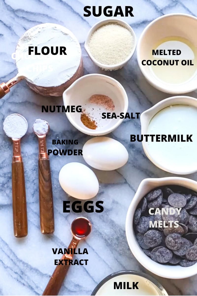 Dry Ingredients
• 2 cups all-purpose flour (240g)
• ½ cup granulated sugar (100g)
• 1 teaspoon baking powder
• ½ teaspoon baking soda
• ½ teaspoon sea salt
• ¼ teaspoon nutmeg (for that classic donut flavor)
Wet Ingredients
• ½ cup buttermilk (120ml)
• ¼ cup whole milk (60ml)
• 2 large eggs
• 2 teaspoons vanilla extract
• 4 tablespoons melted butter (56g)